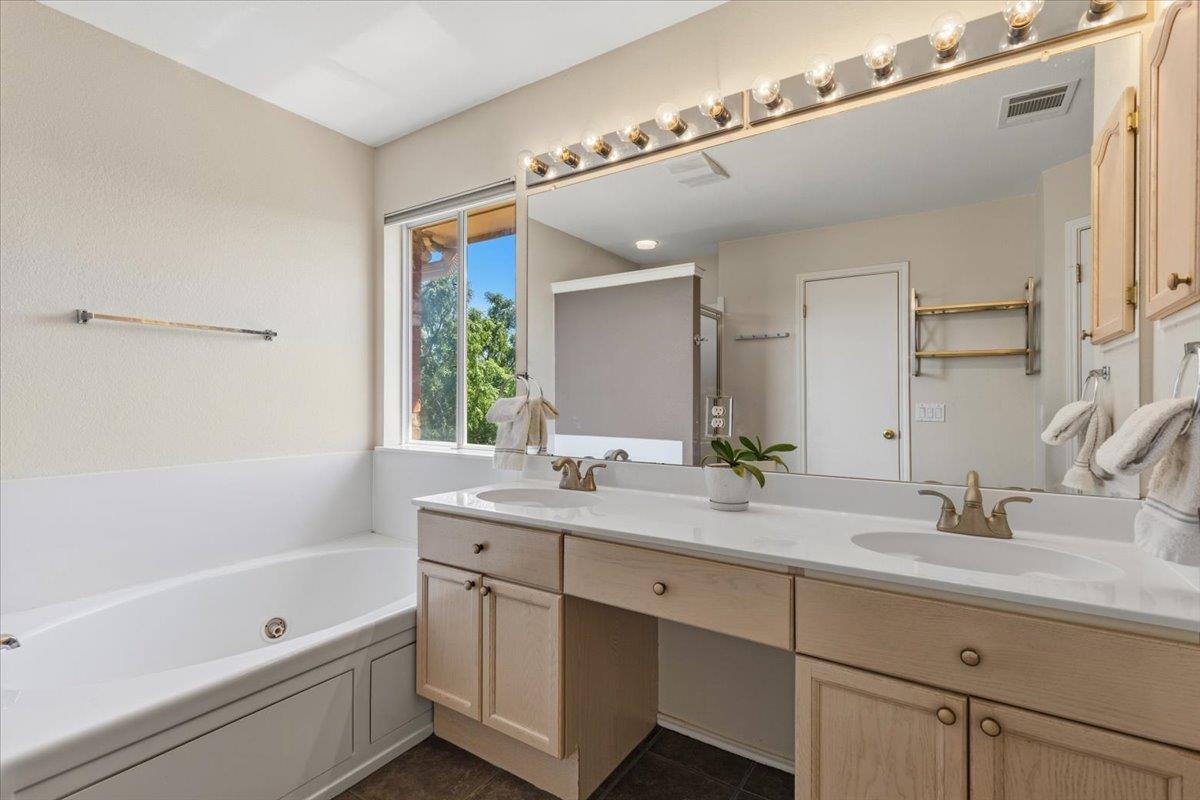 16839 Luckenwald Dr, Round Rock, TX 78681