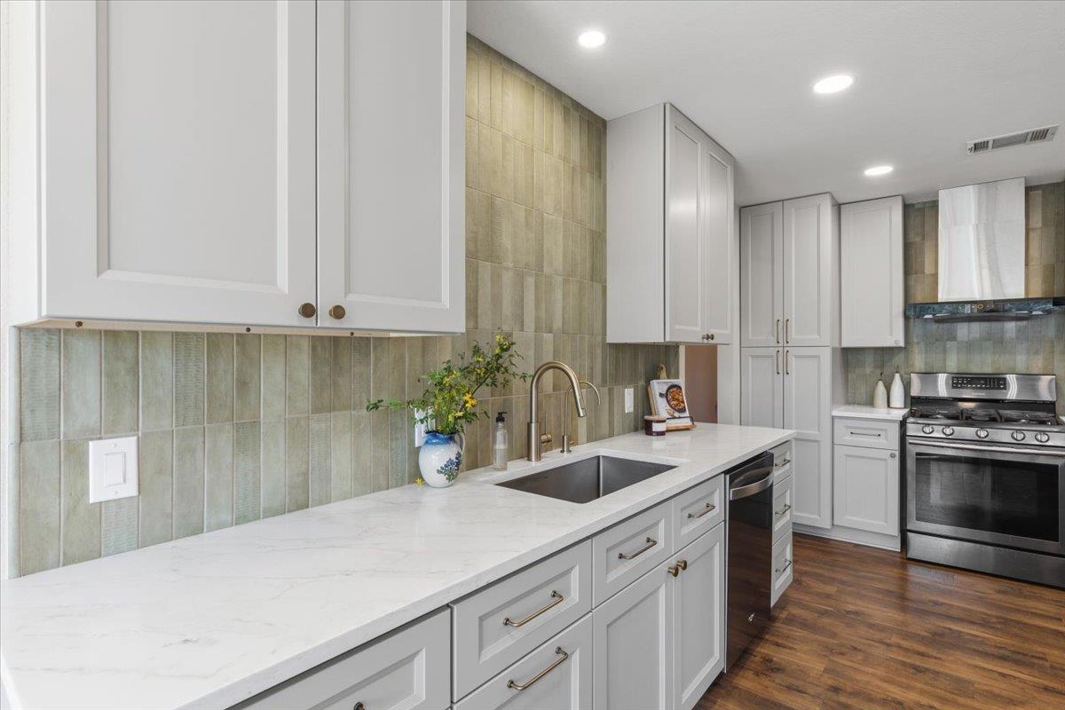 16839 Luckenwald Dr, Round Rock, TX 78681