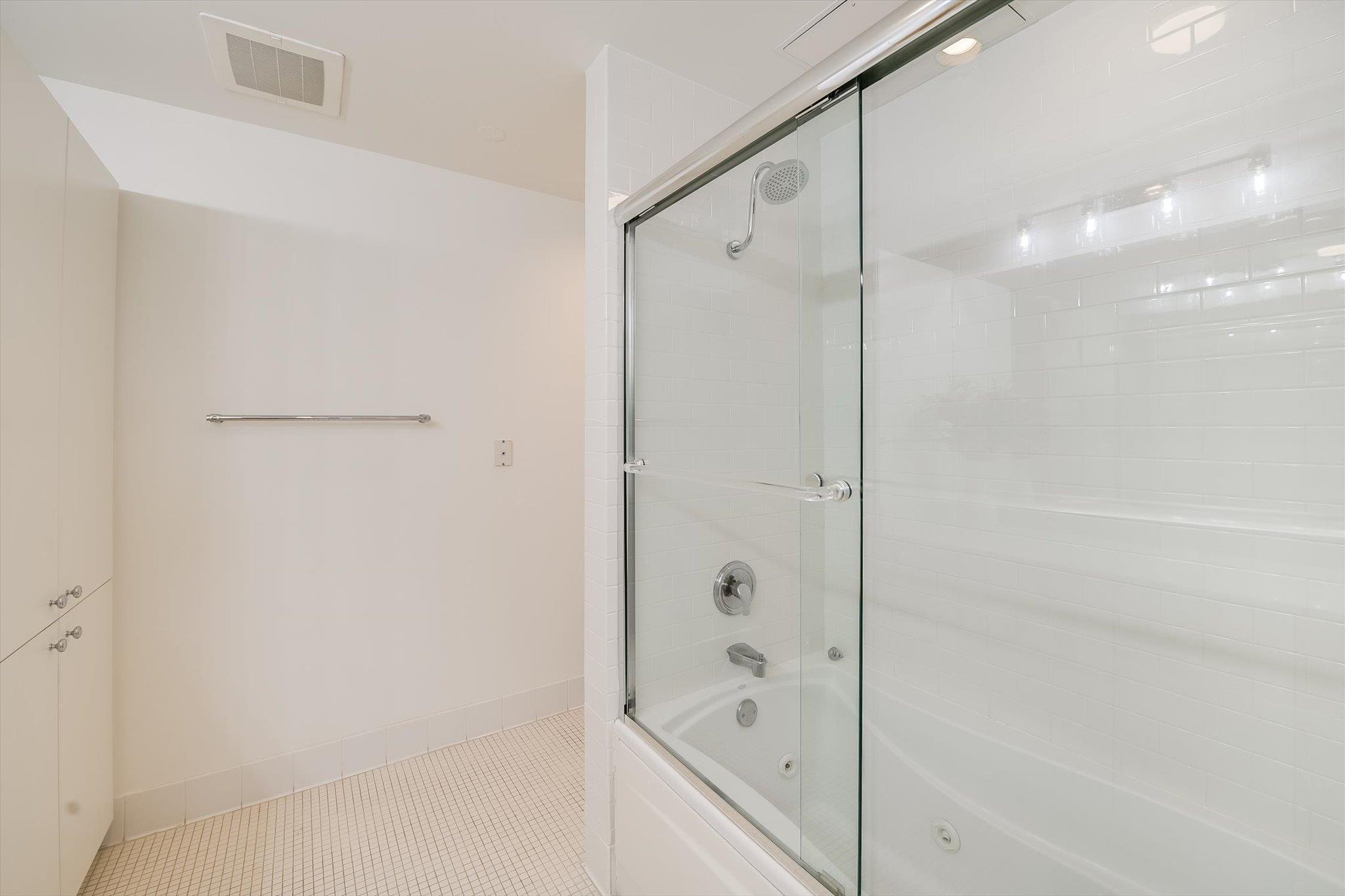 901 W 9th St # 203, Austin, TX 78703