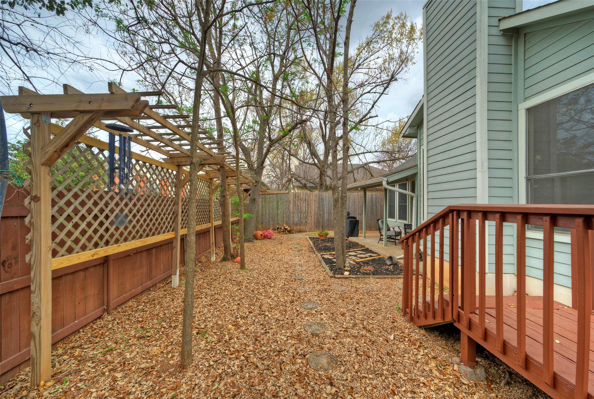 8105 Elkhorn Mountain Trl, Austin, TX 78729