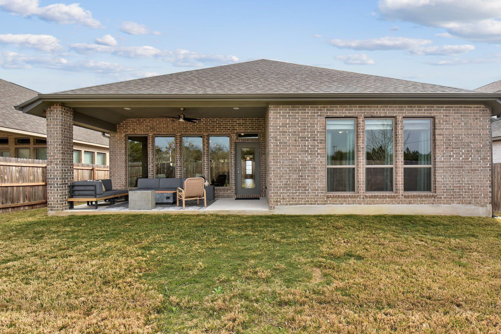 417 Francis Lottie Dr, Buda, TX 78610