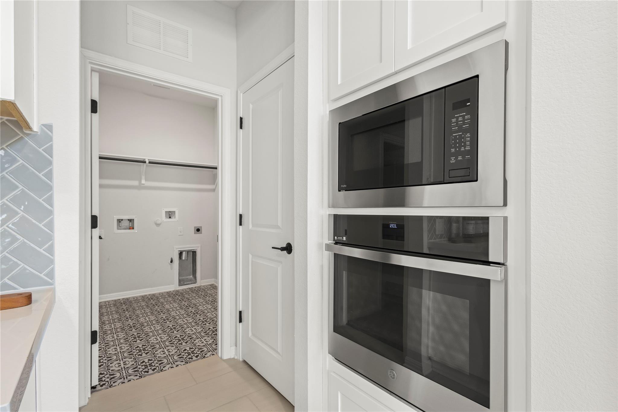 1128 Villa Rialto Vw, Leander, TX 78641