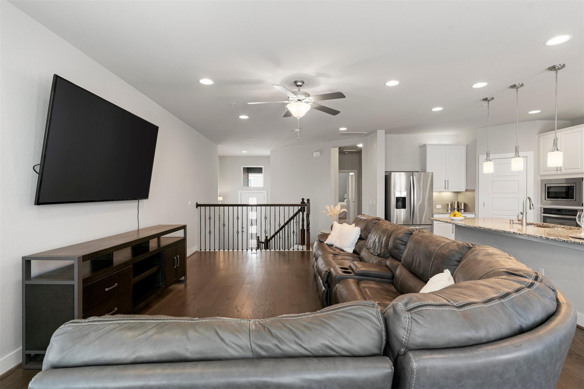 207 Bridgeford Dr # 16, Austin, TX 78745