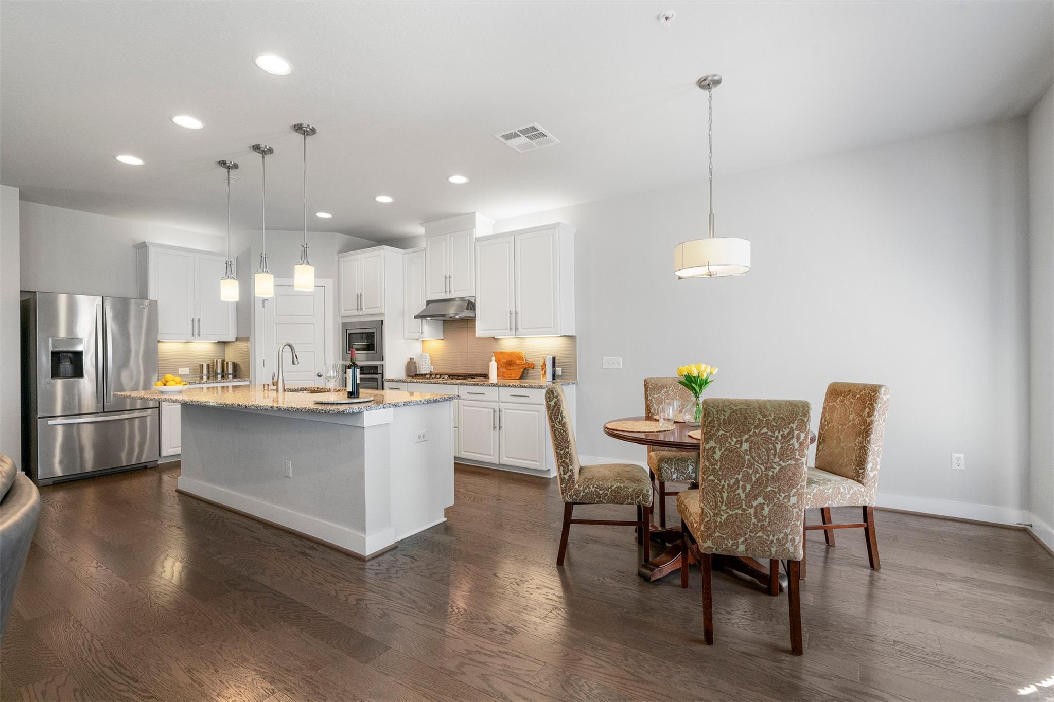 207 Bridgeford Dr # 16, Austin, TX 78745