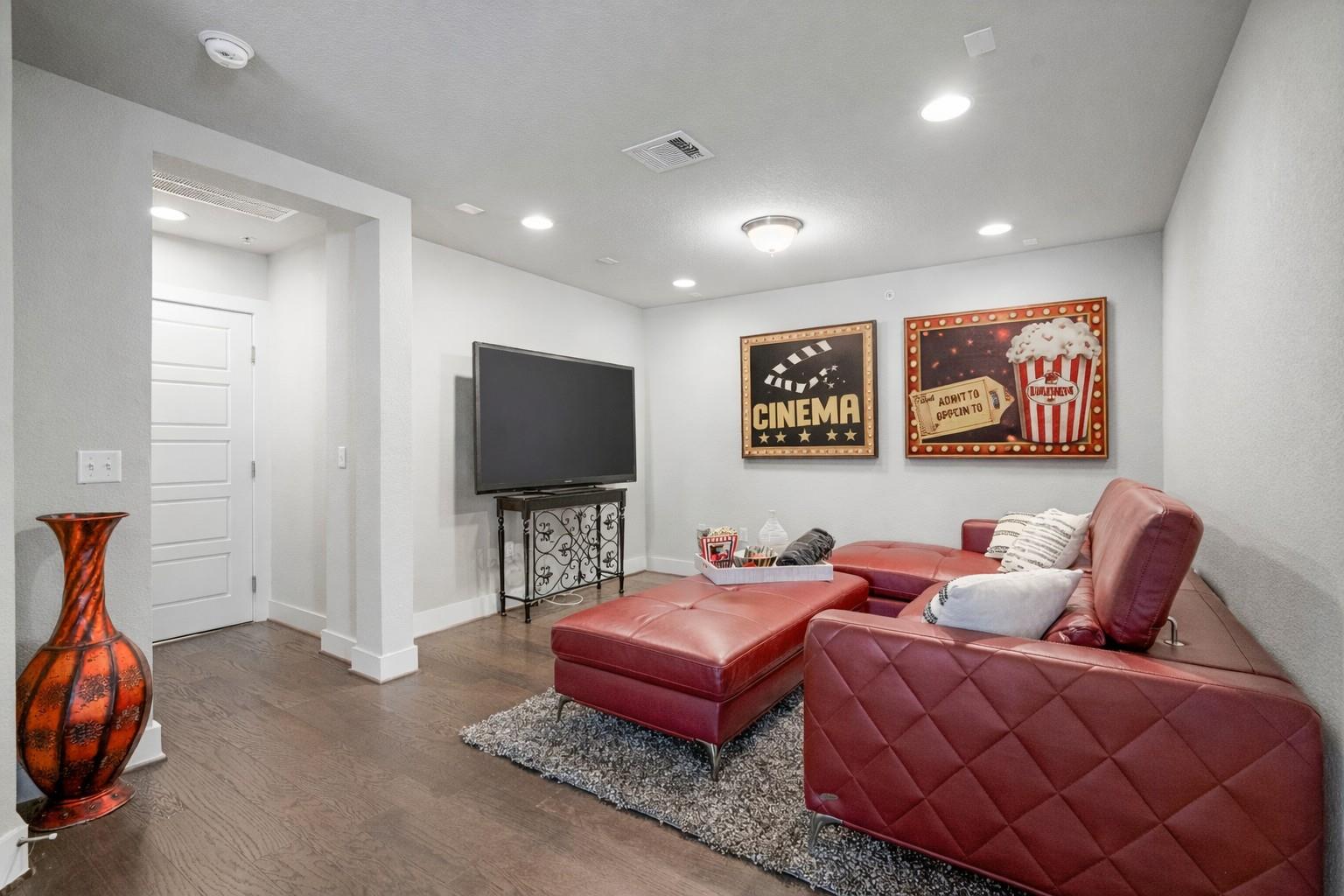 207 Bridgeford Dr # 16, Austin, TX 78745