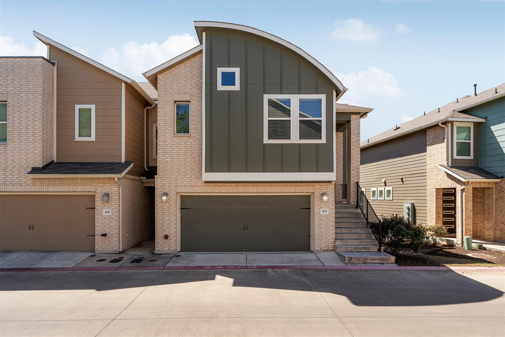 207 Bridgeford Dr # 16, Austin, TX 78745