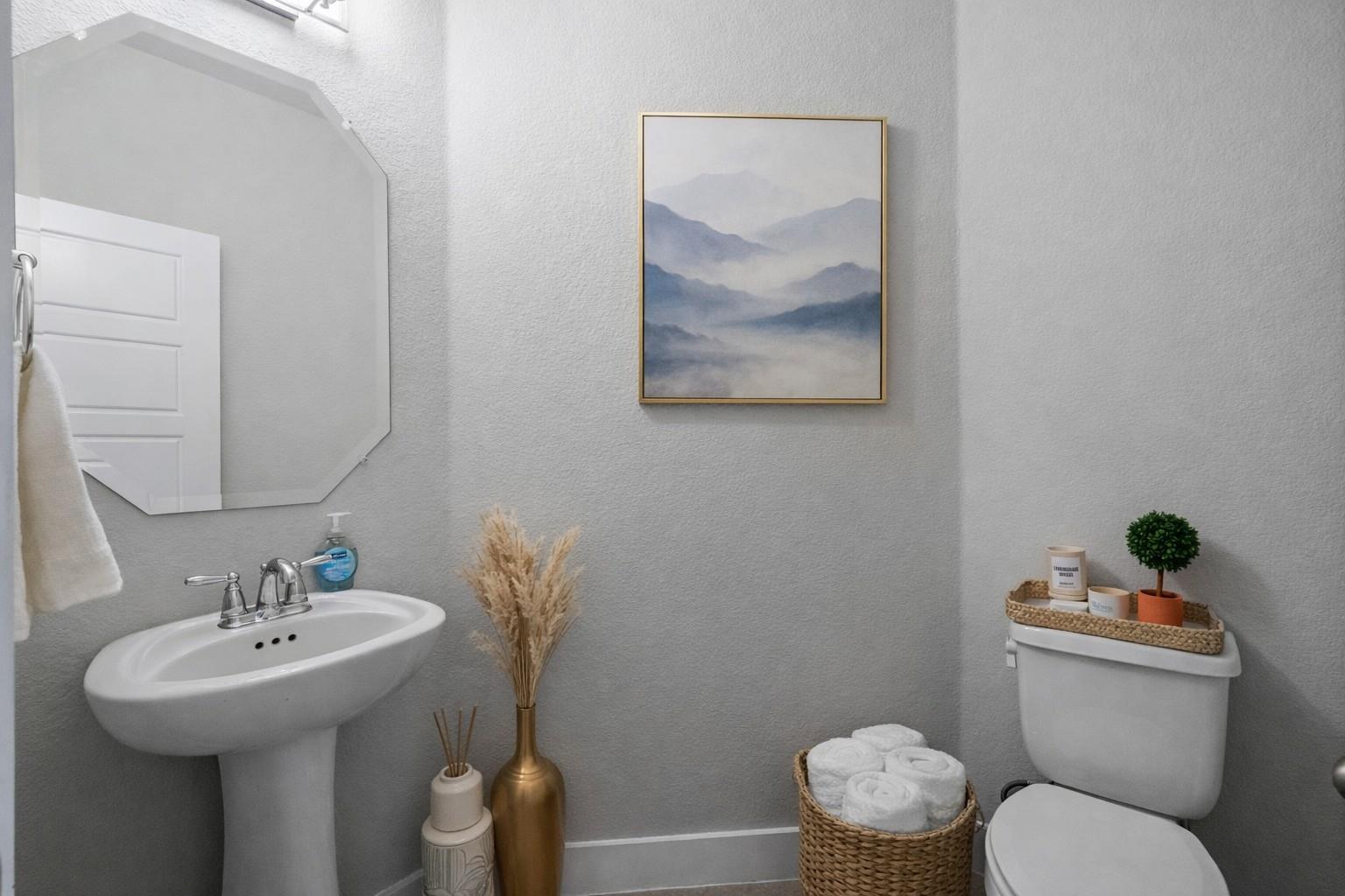 207 Bridgeford Dr # 16, Austin, TX 78745