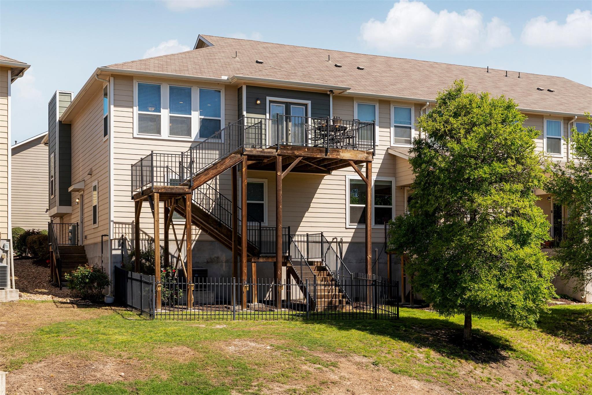 207 Bridgeford Dr # 16, Austin, TX 78745