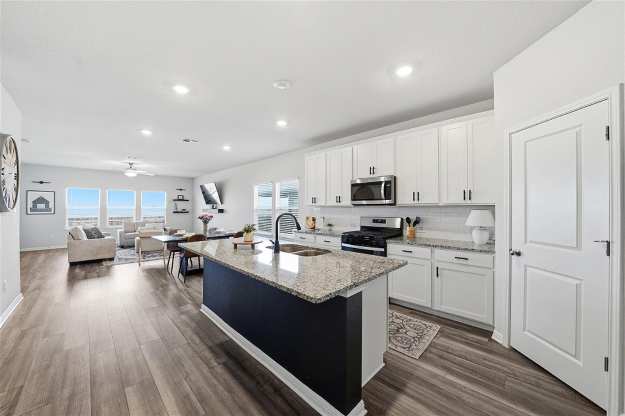 111 Granite Dome Dr, Kyle, TX 78640