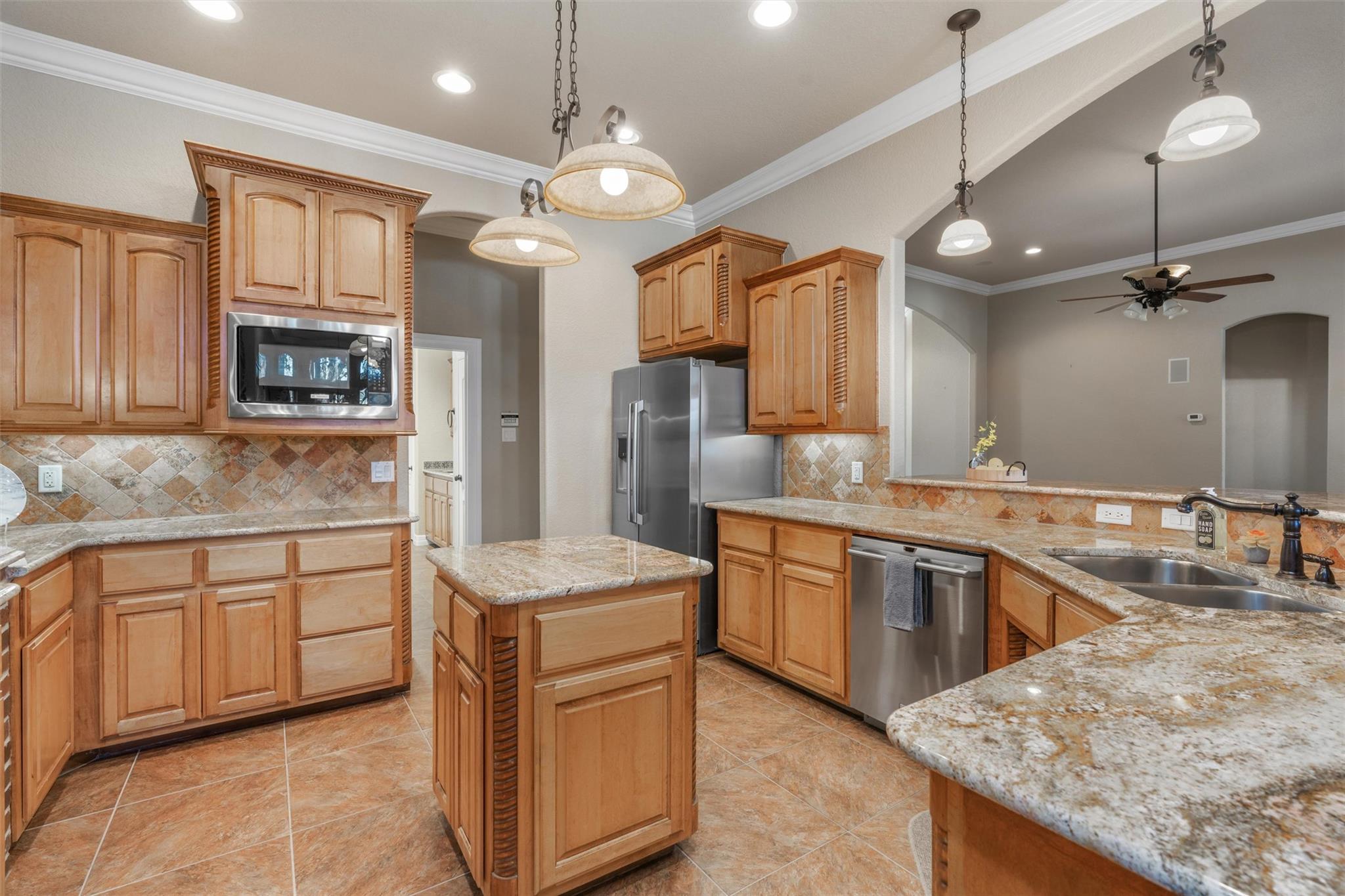 8006 Ridgeway Ct, Nolanville, TX 76559