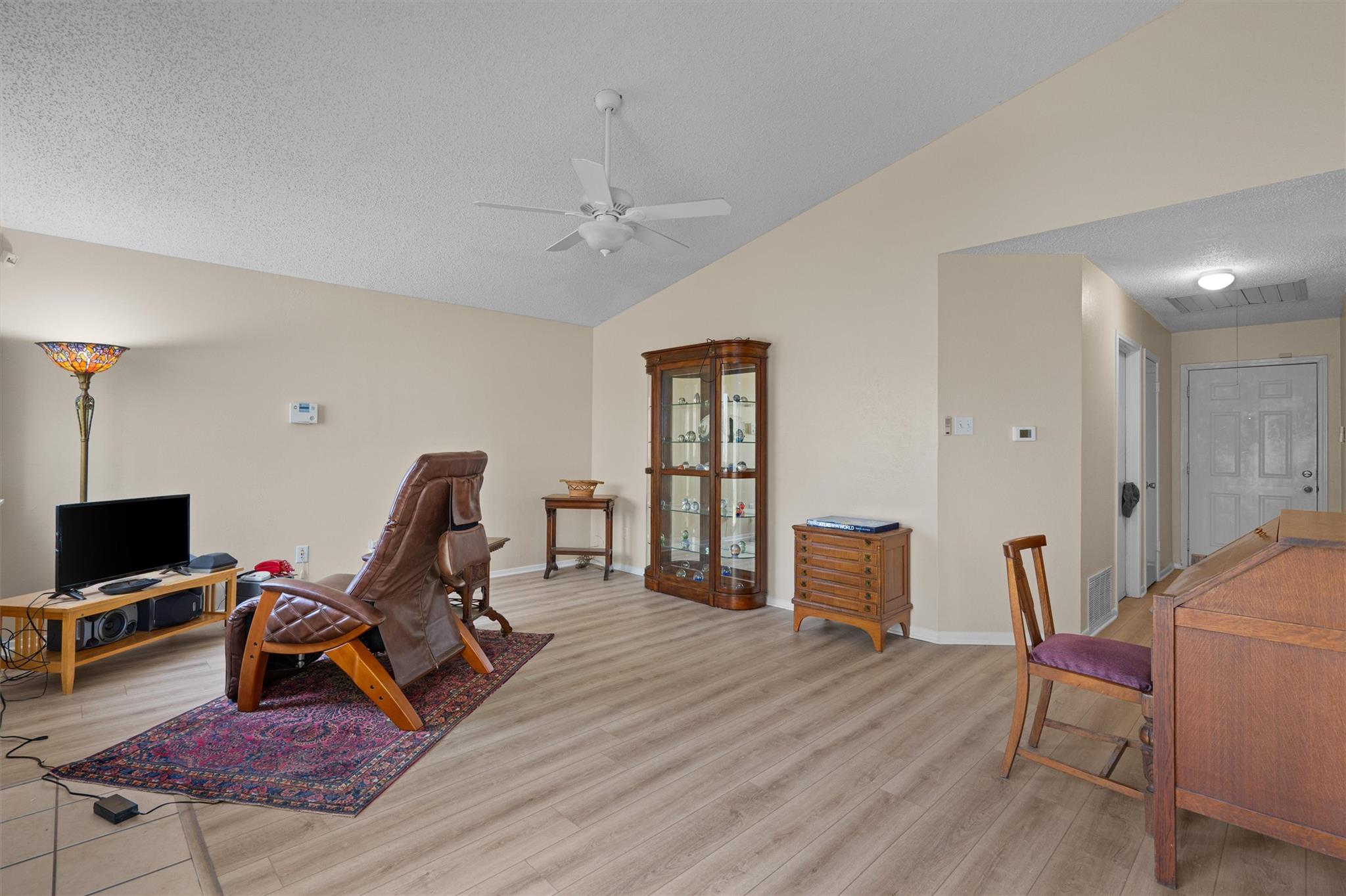 1403 Alma Dr, Austin, TX 78753