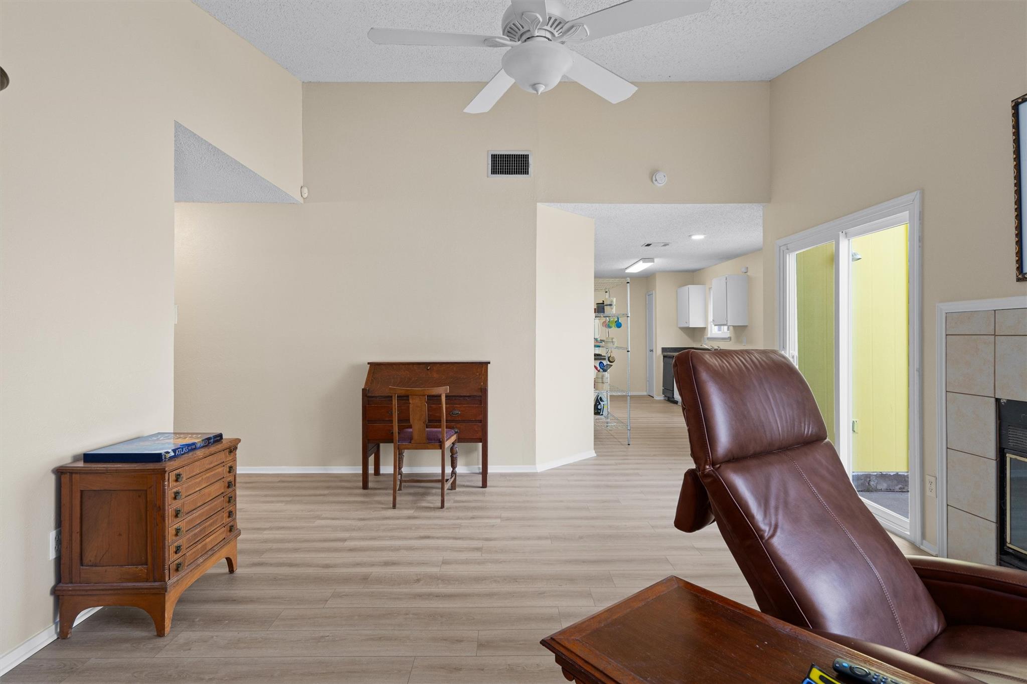 1403 Alma Dr, Austin, TX 78753