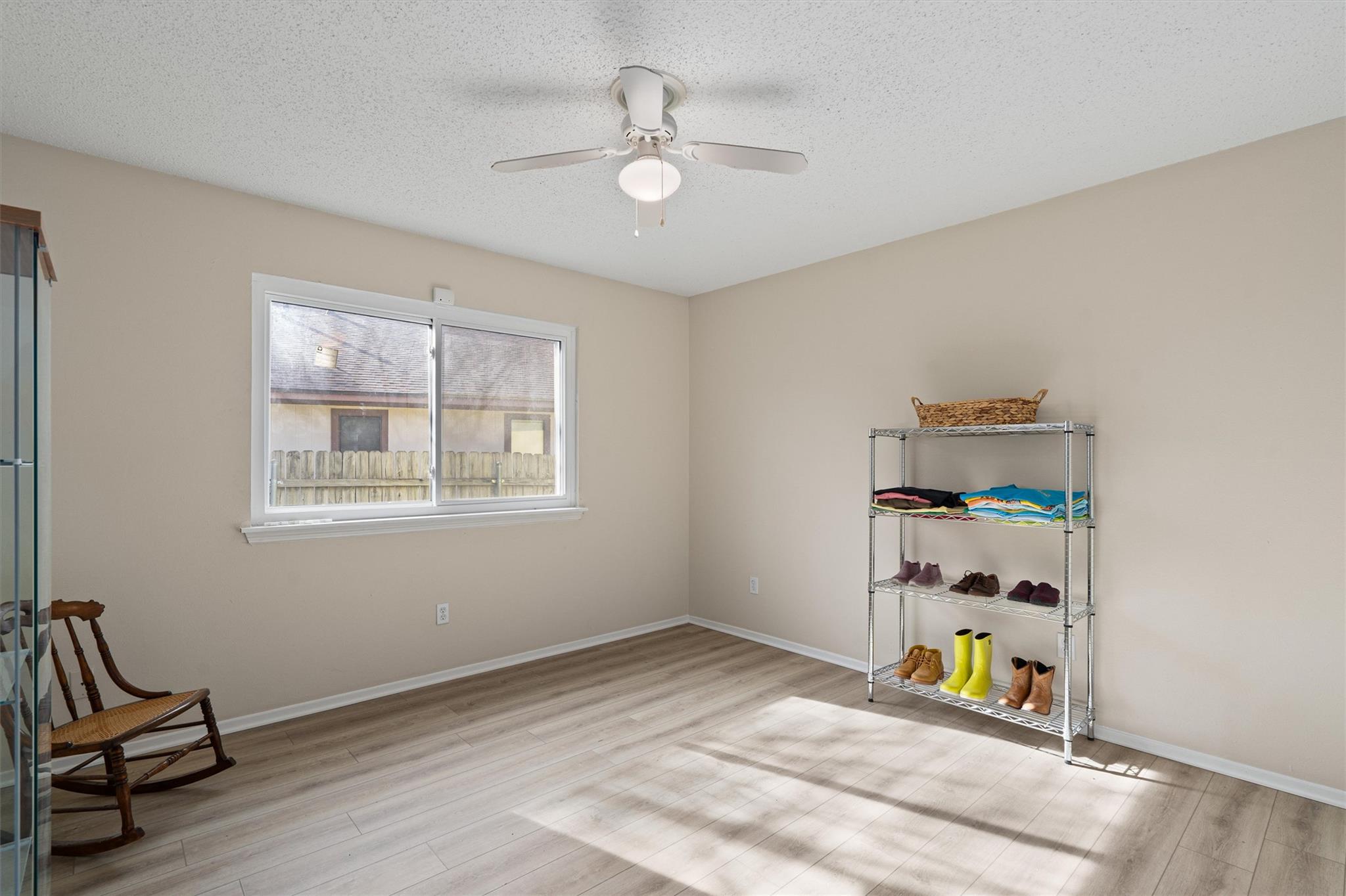 1403 Alma Dr, Austin, TX 78753