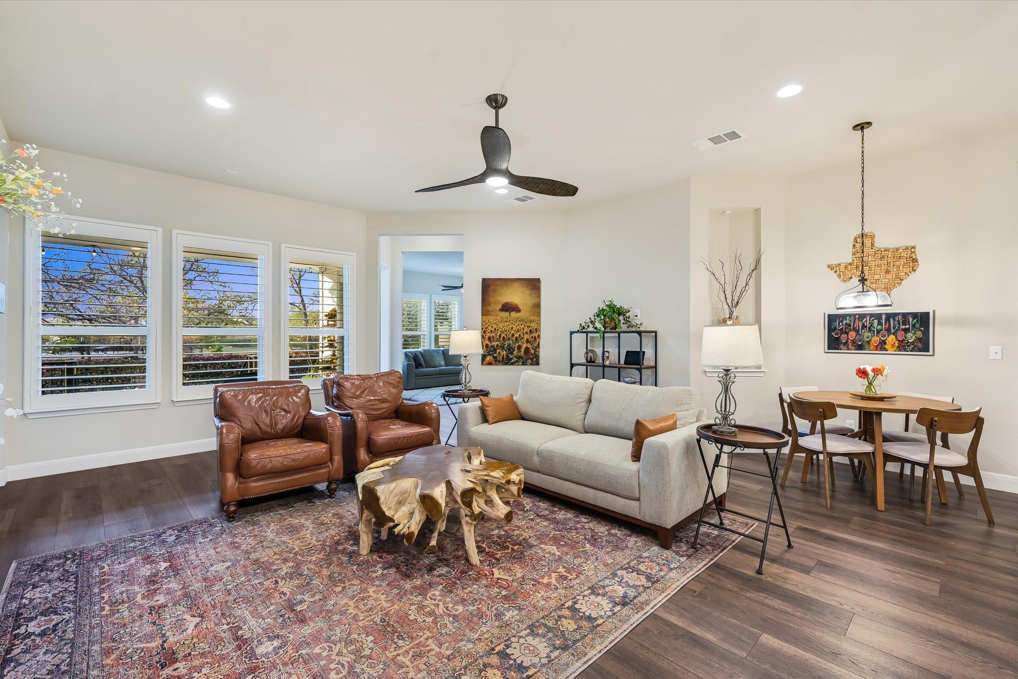 125 Ridgeview Ct, Georgetown, TX 78628