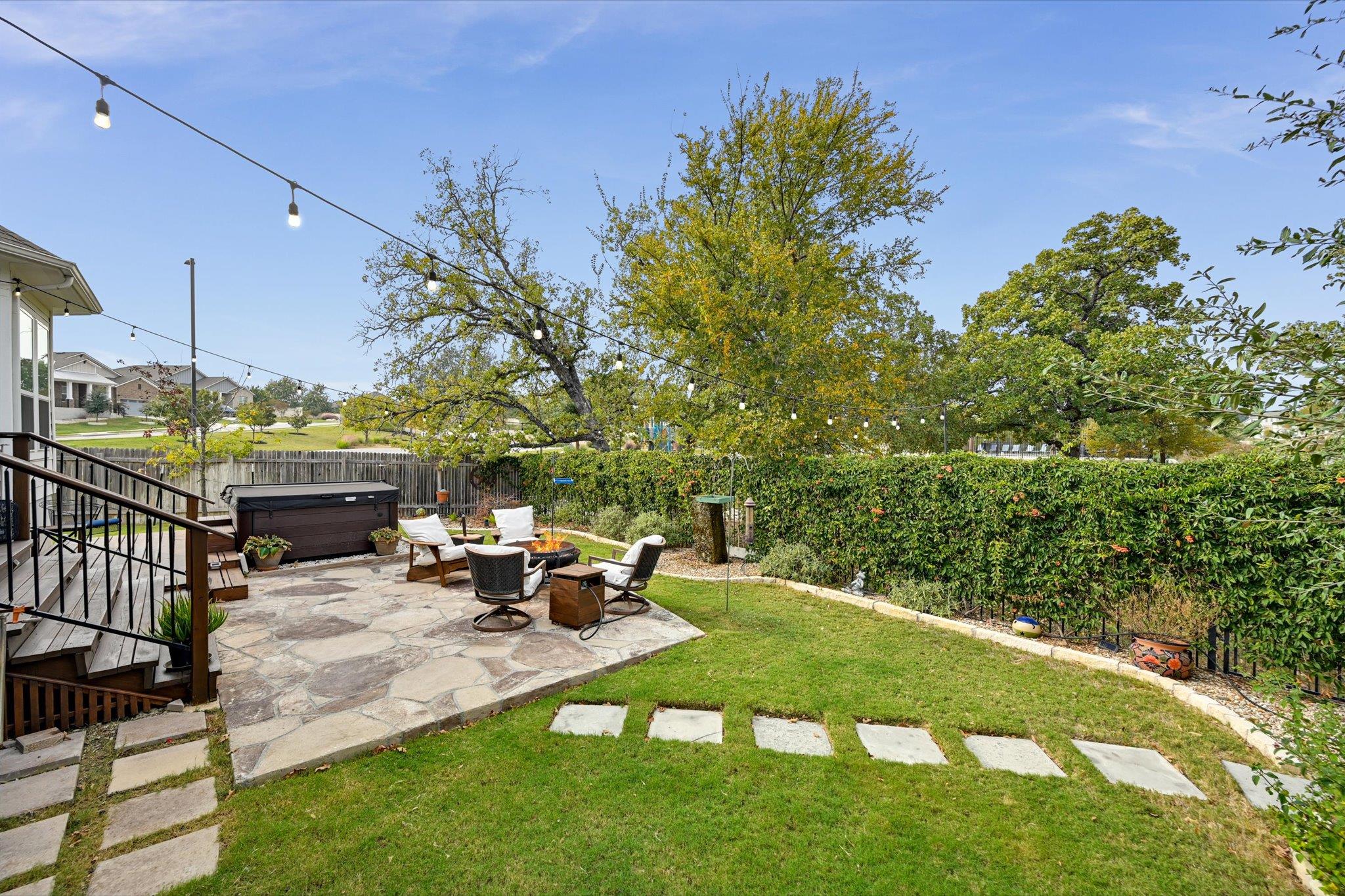 125 Ridgeview Ct, Georgetown, TX 78628