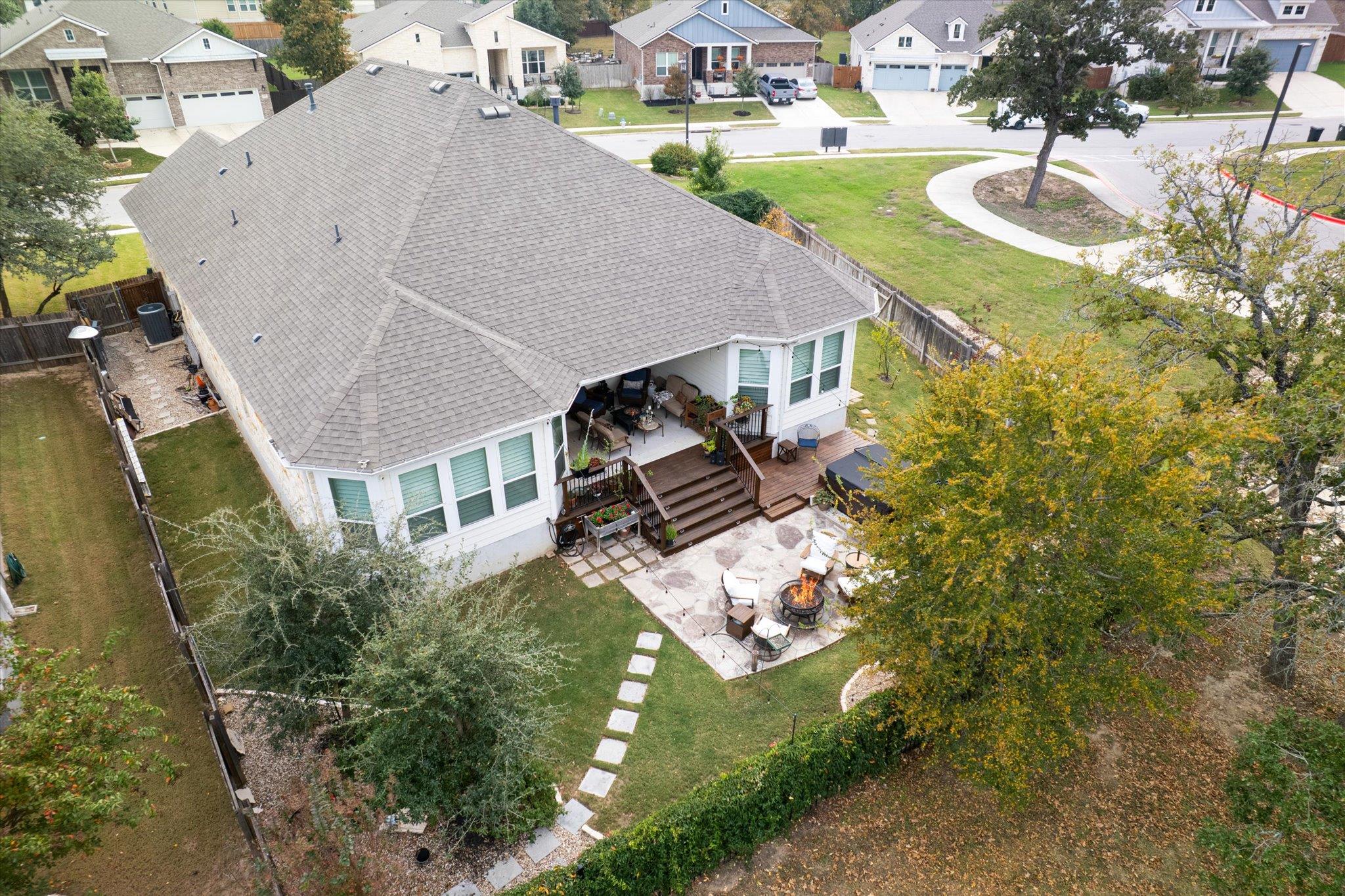 125 Ridgeview Ct, Georgetown, TX 78628