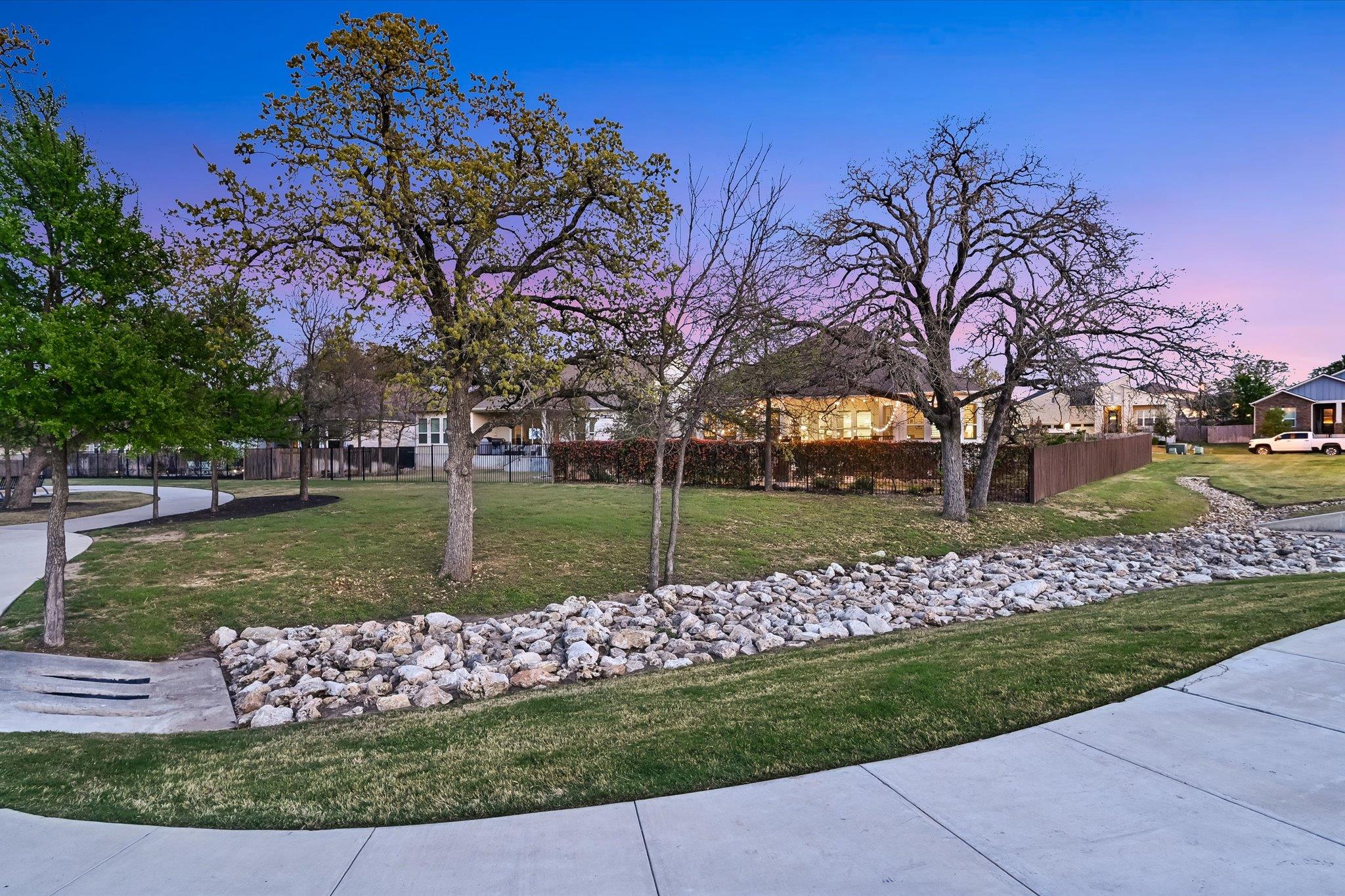 125 Ridgeview Ct, Georgetown, TX 78628