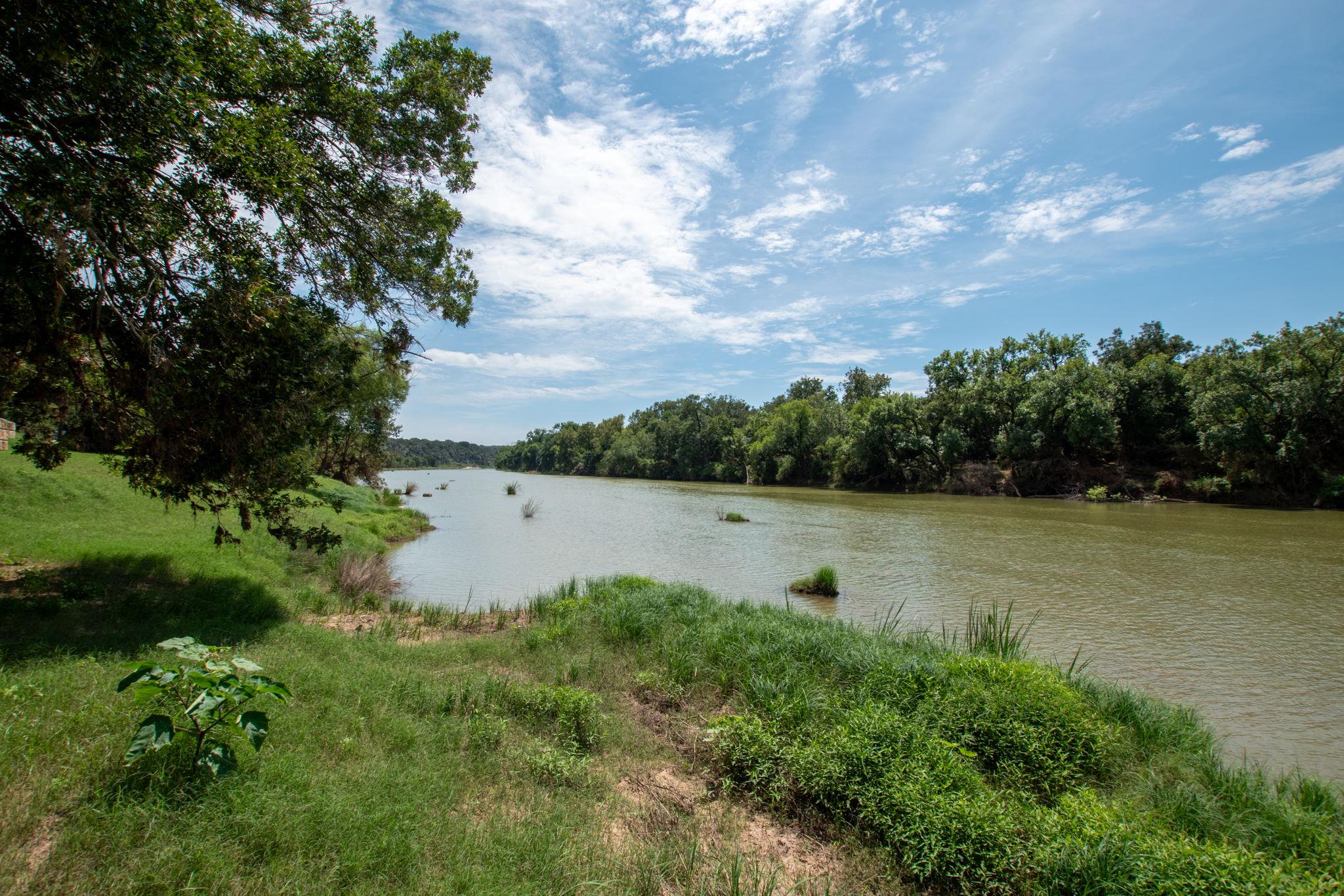 2005 Park Rd, Lampasas, TX 76550