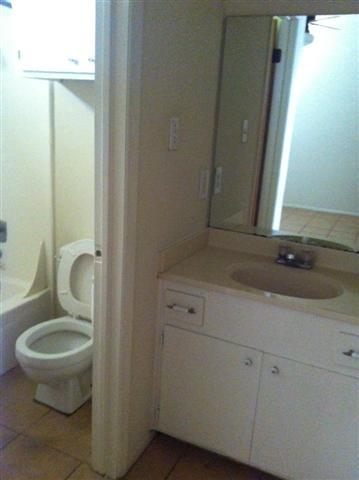 621 W 37th St # 103, Austin, TX 78705