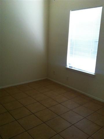 621 W 37th St # 103, Austin, TX 78705