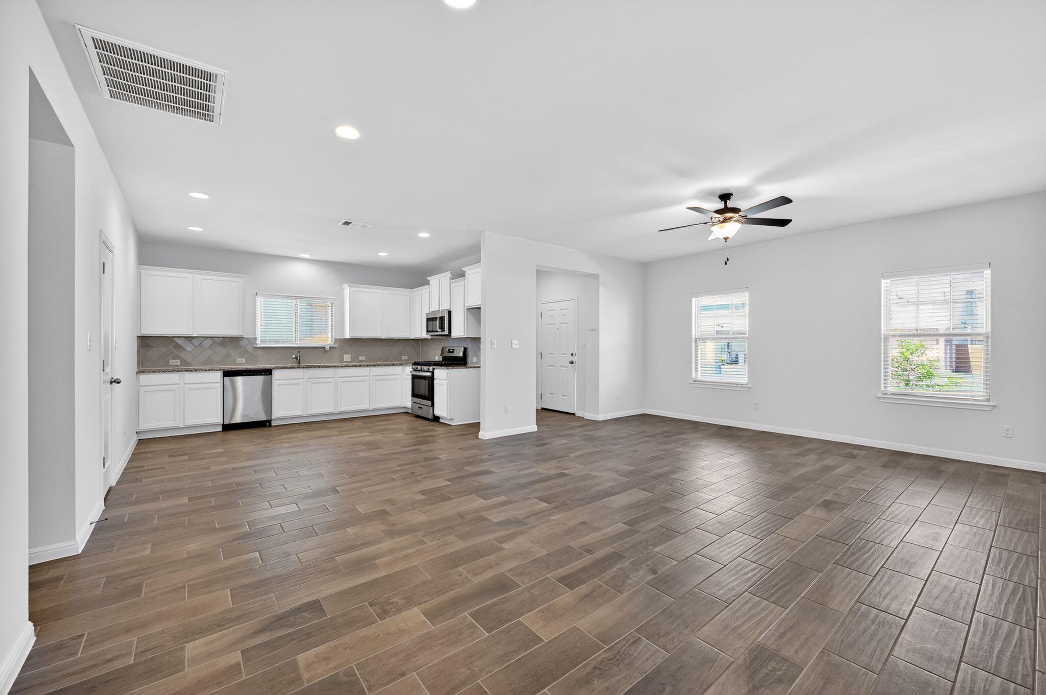 221 Arabian Colt Dr, Georgetown, TX 78626