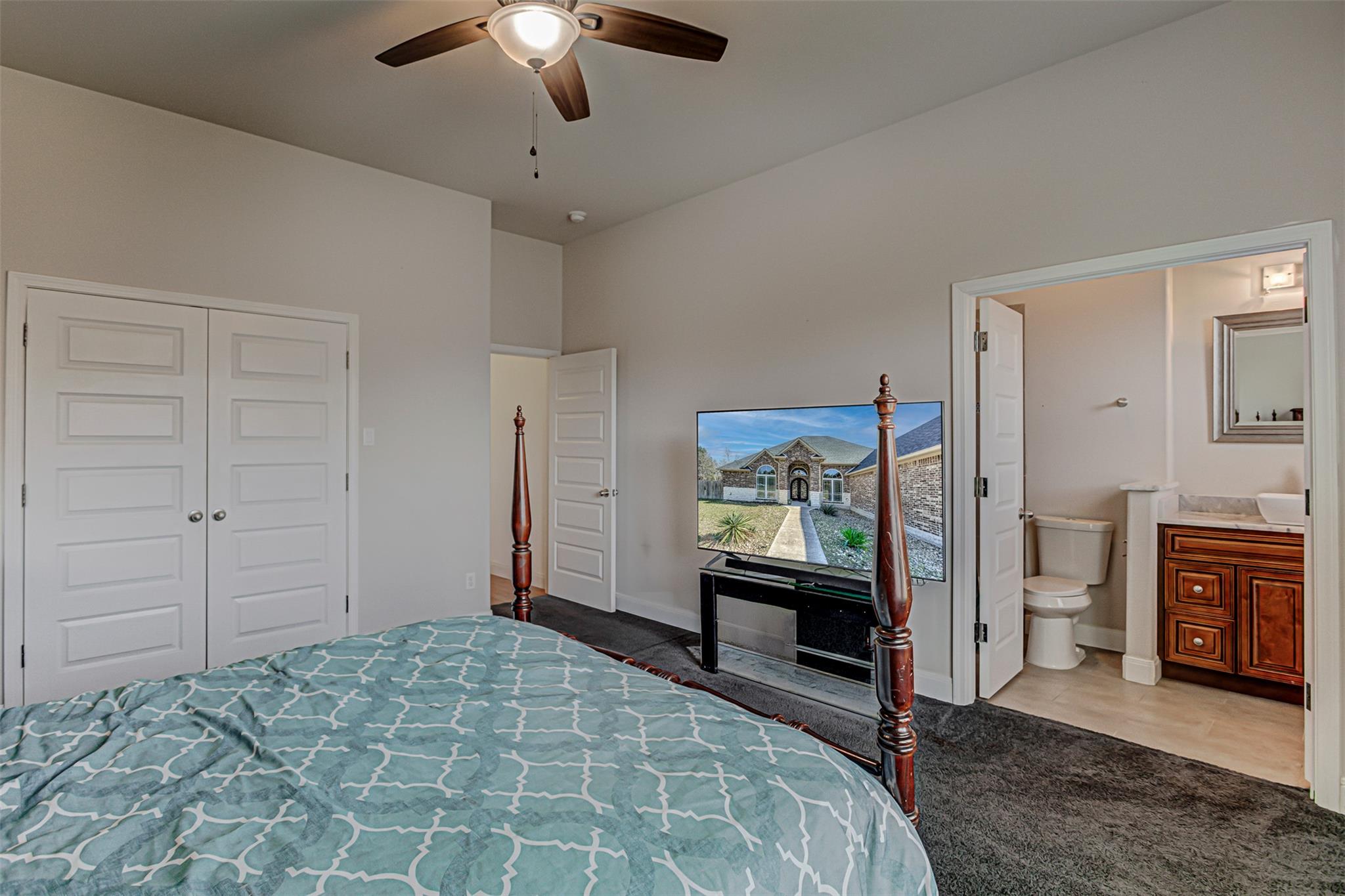 105 Arbors Cir, Elgin, TX 78621