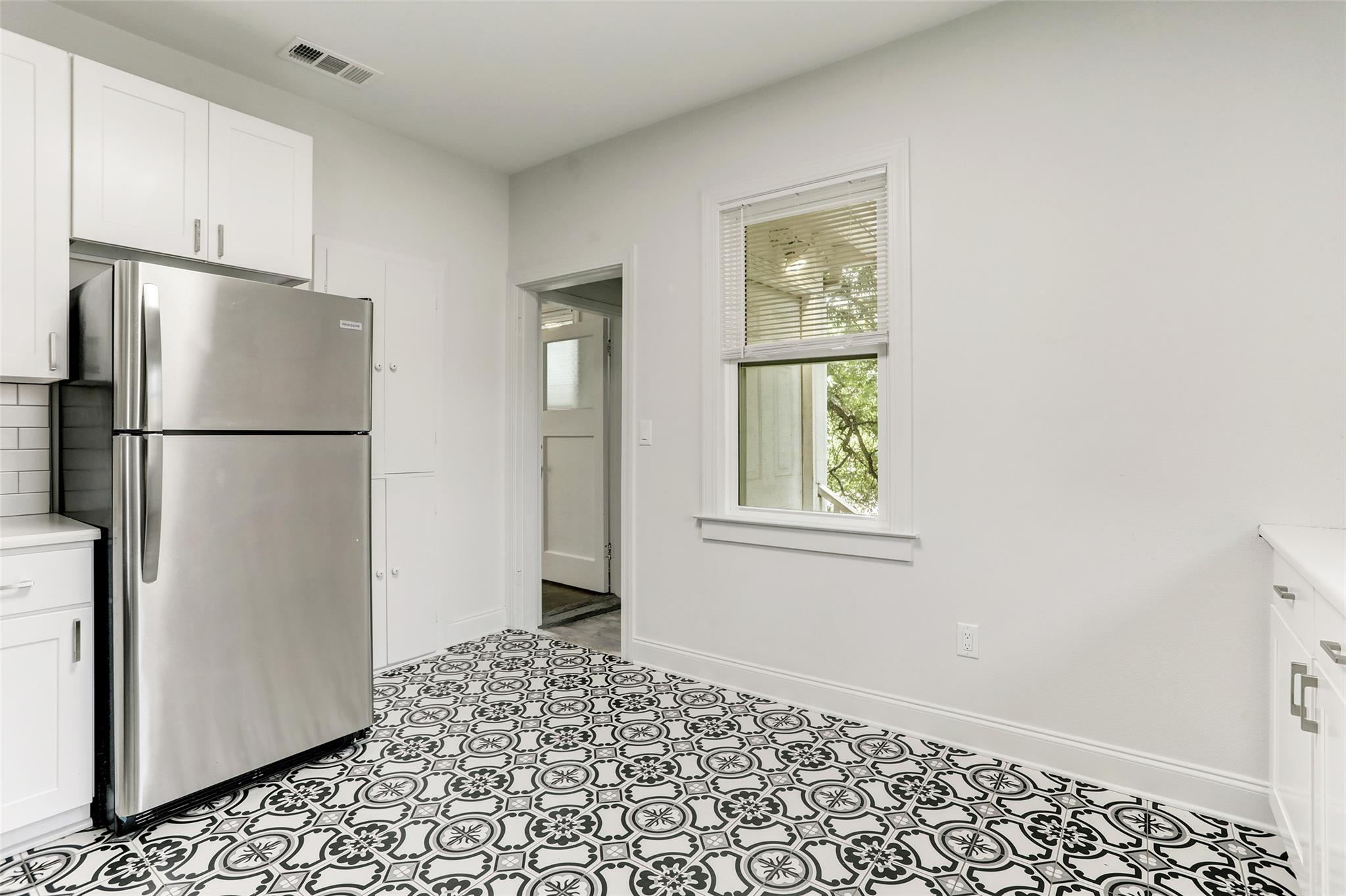 603 Bellevue Pl # B, Austin, TX 78705