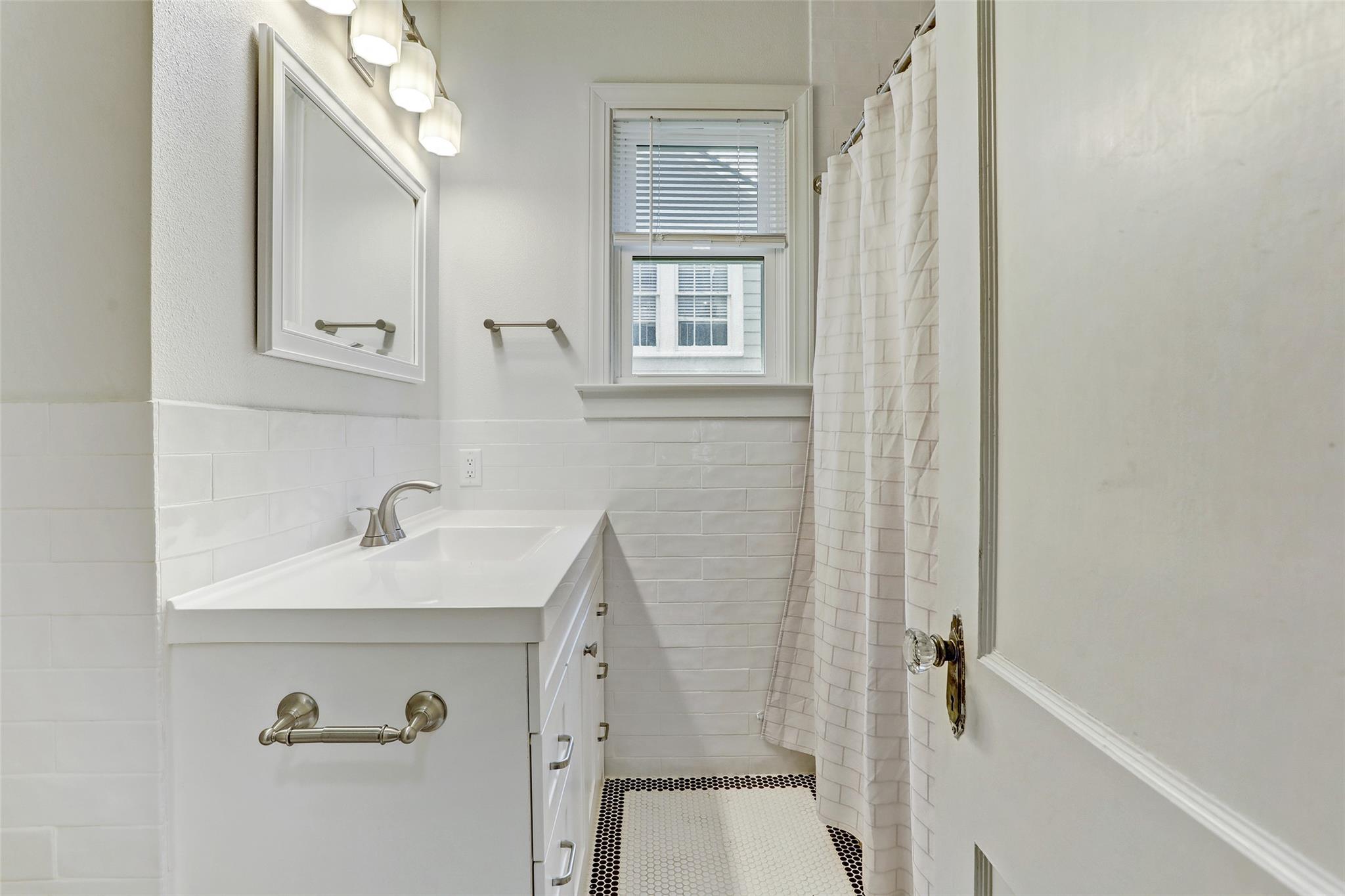 603 Bellevue Pl # B, Austin, TX 78705