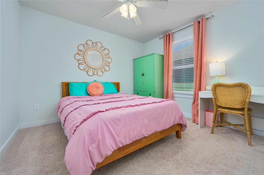 208 Garner Dr, Kyle, TX 78640