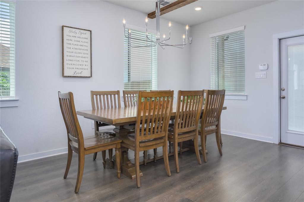 208 Garner Dr, Kyle, TX 78640