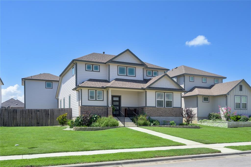 208 Garner Dr, Kyle, TX 78640