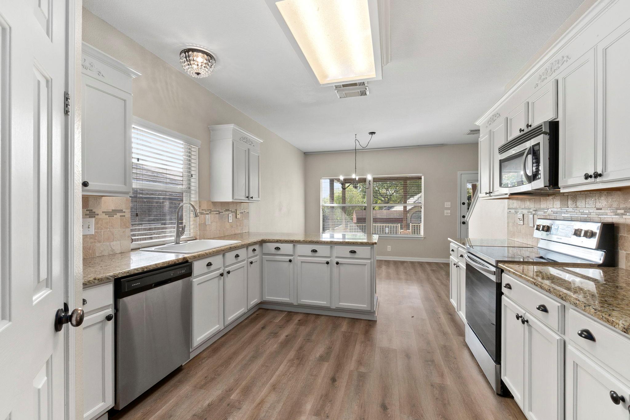 1641 Ebony Ln, Schertz, TX 78154