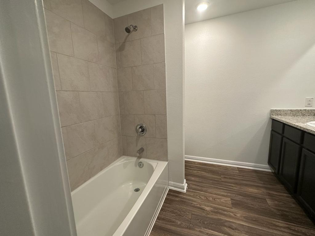 18300 SPECULATOR Ln, Elgin, TX 78621