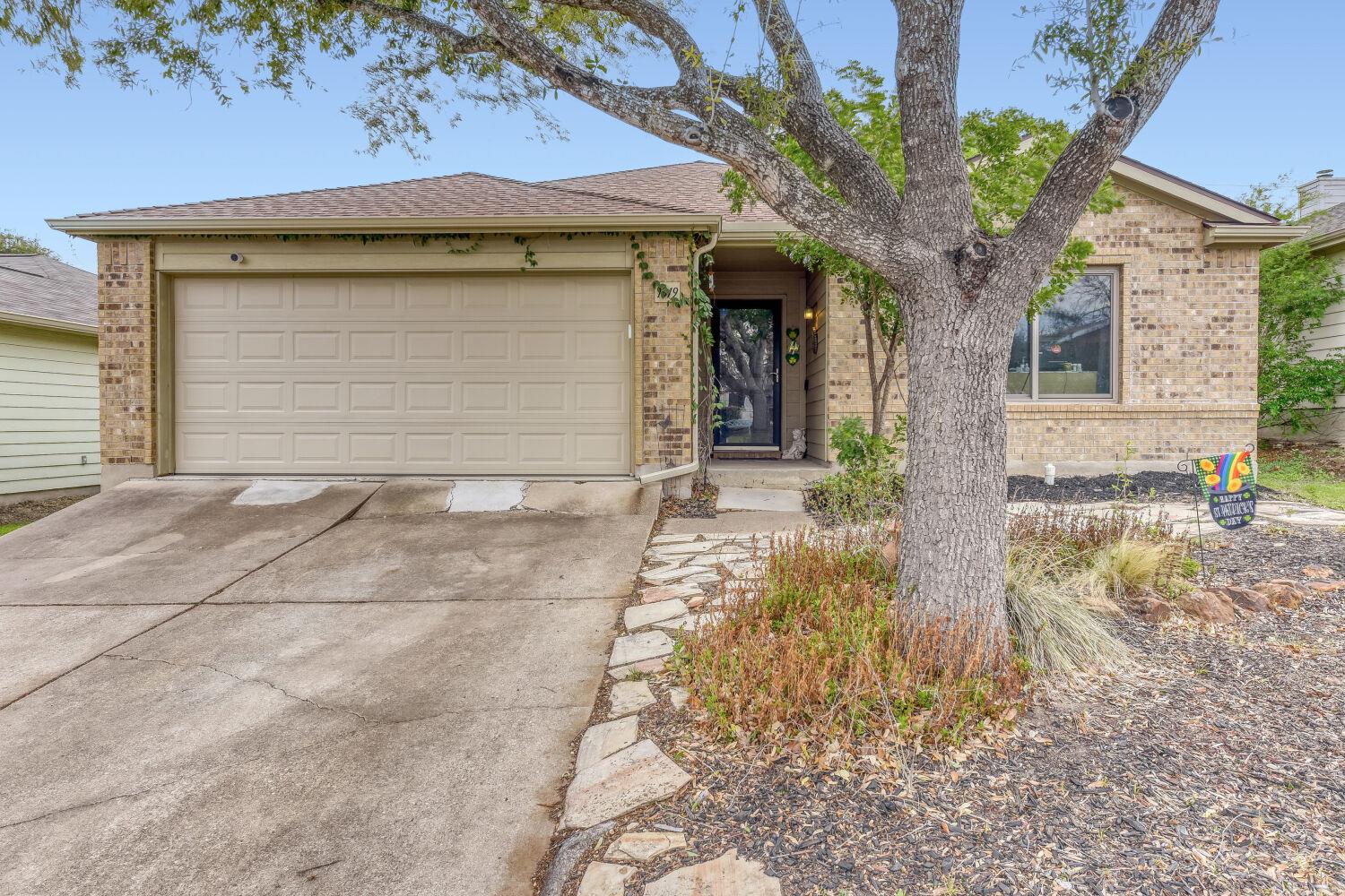 1319 Belmont Dr, San Marcos, TX 78666