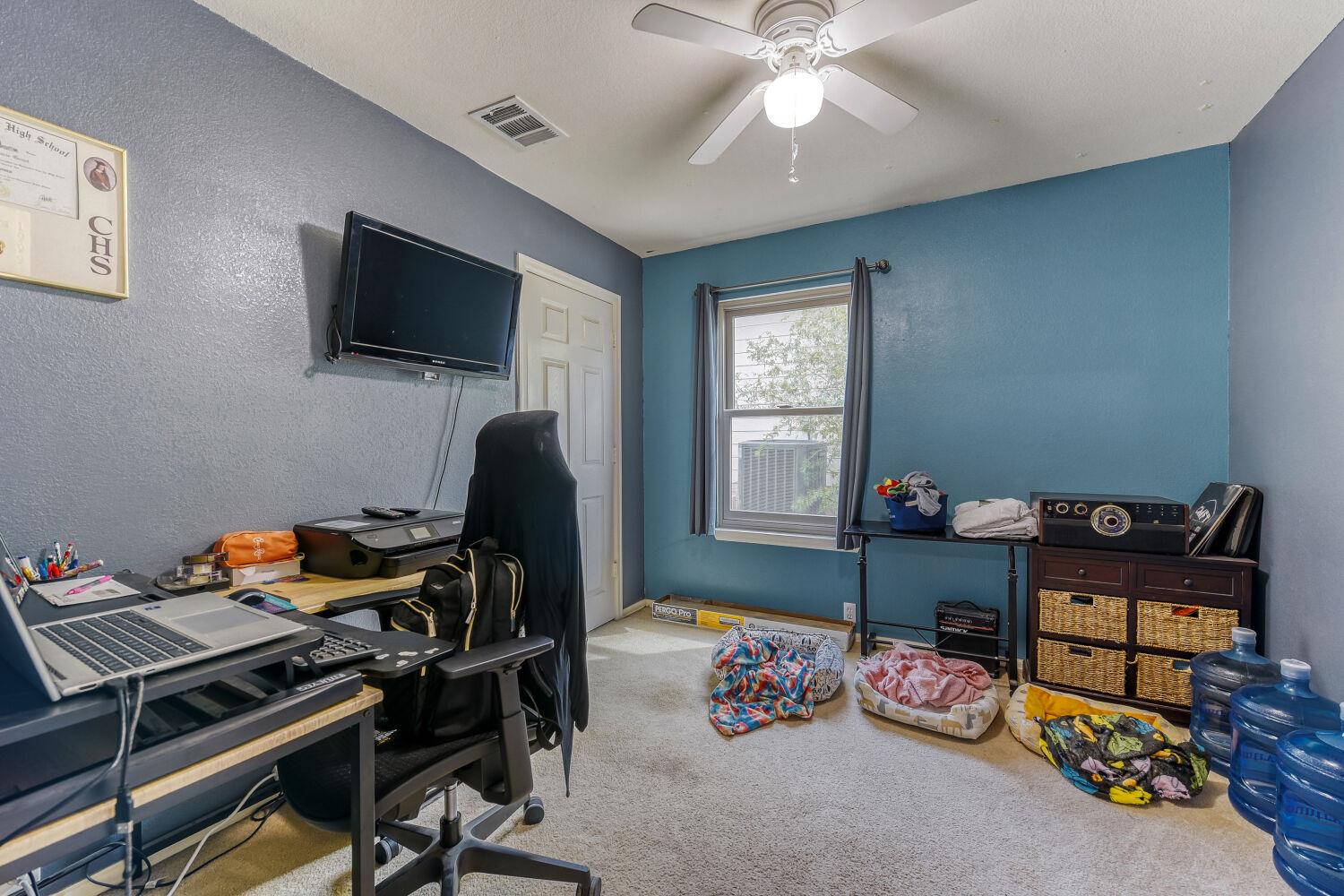 1319 Belmont Dr, San Marcos, TX 78666