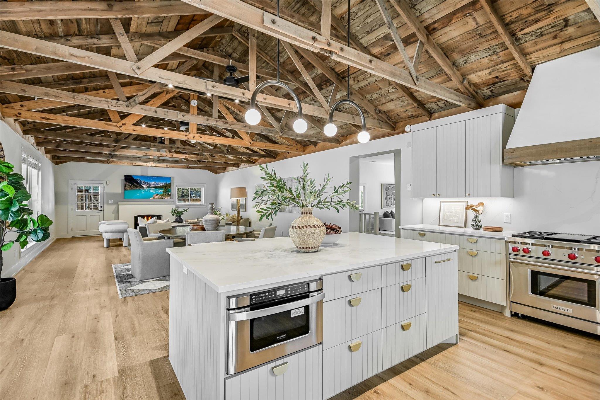 6111 Hudson Bend RD Rd, Austin, TX 78734