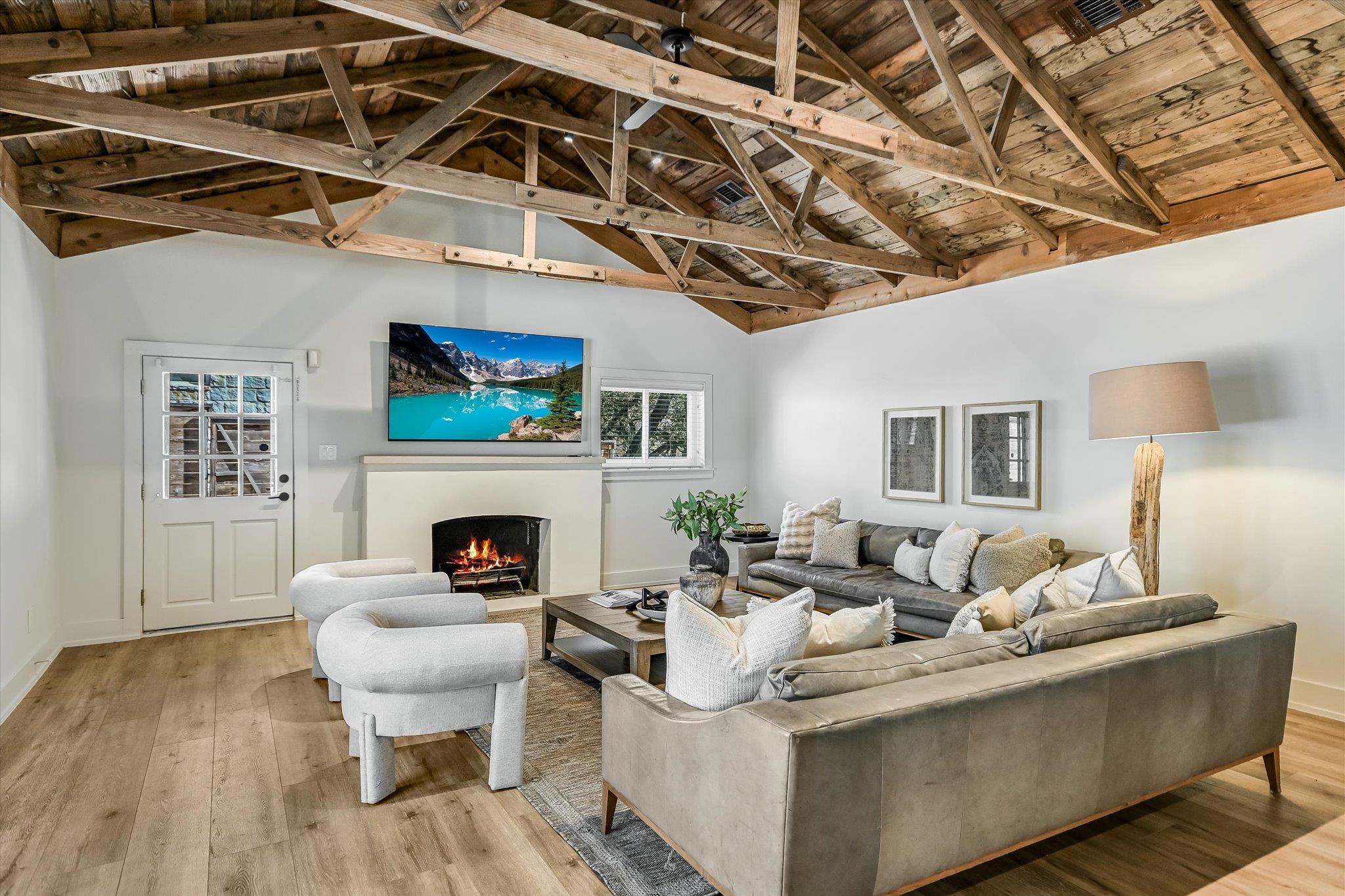 6111 Hudson Bend RD Rd, Austin, TX 78734