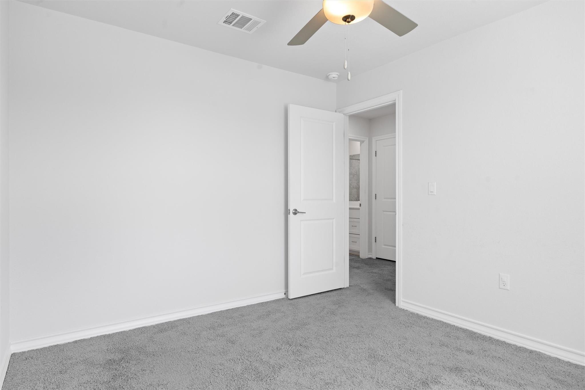 15604 Ellinger Dr, Austin, TX 78728