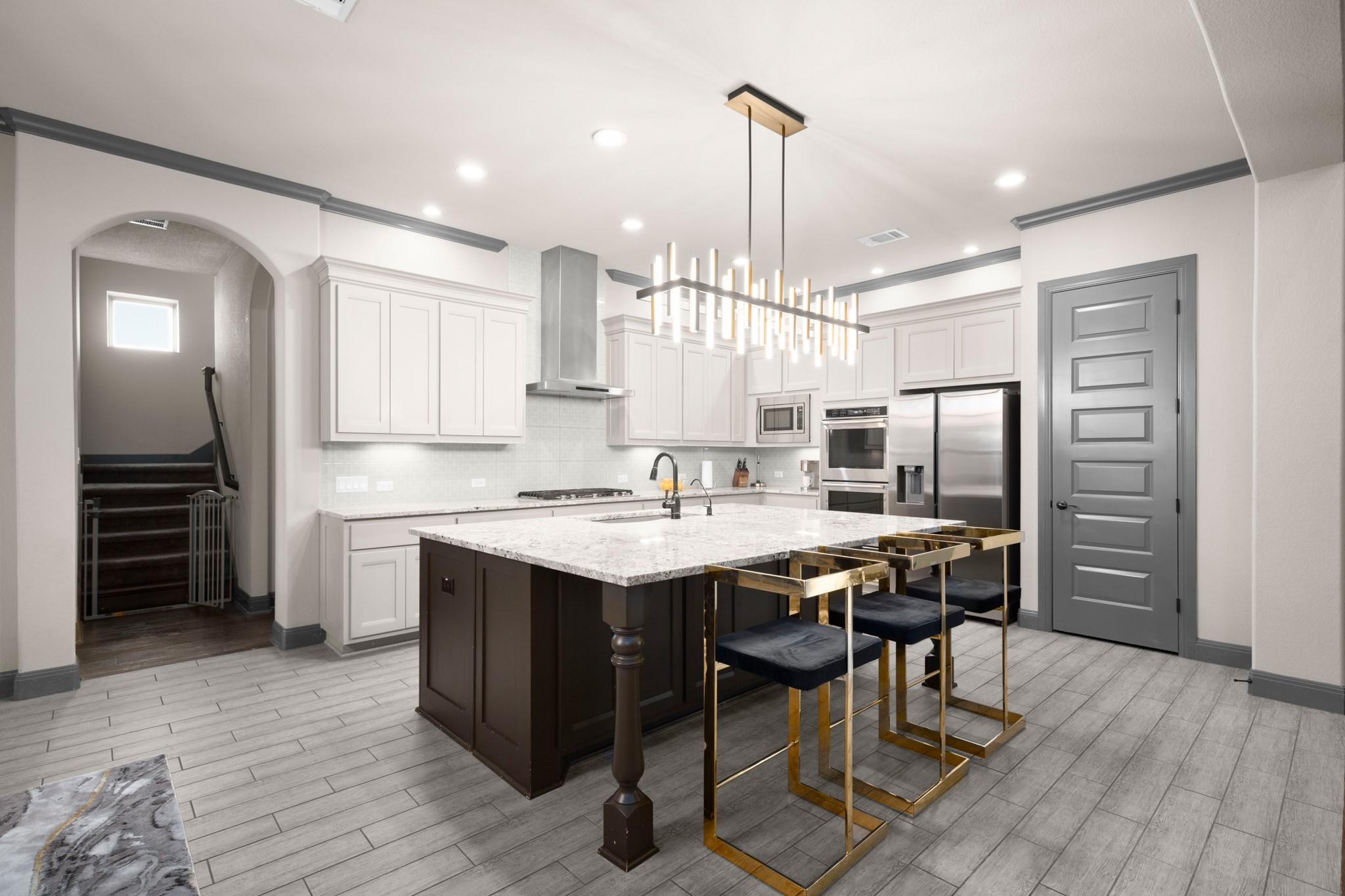 5916 Davenport Divide Rd, Austin, TX 78738