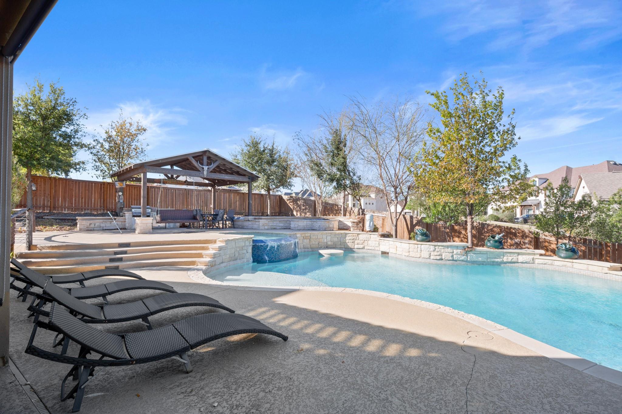 5916 Davenport Divide Rd, Austin, TX 78738