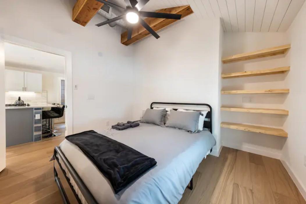 2319 Santa Rita St, Austin, TX 78702