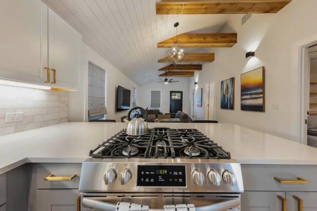 2319 Santa Rita St, Austin, TX 78702