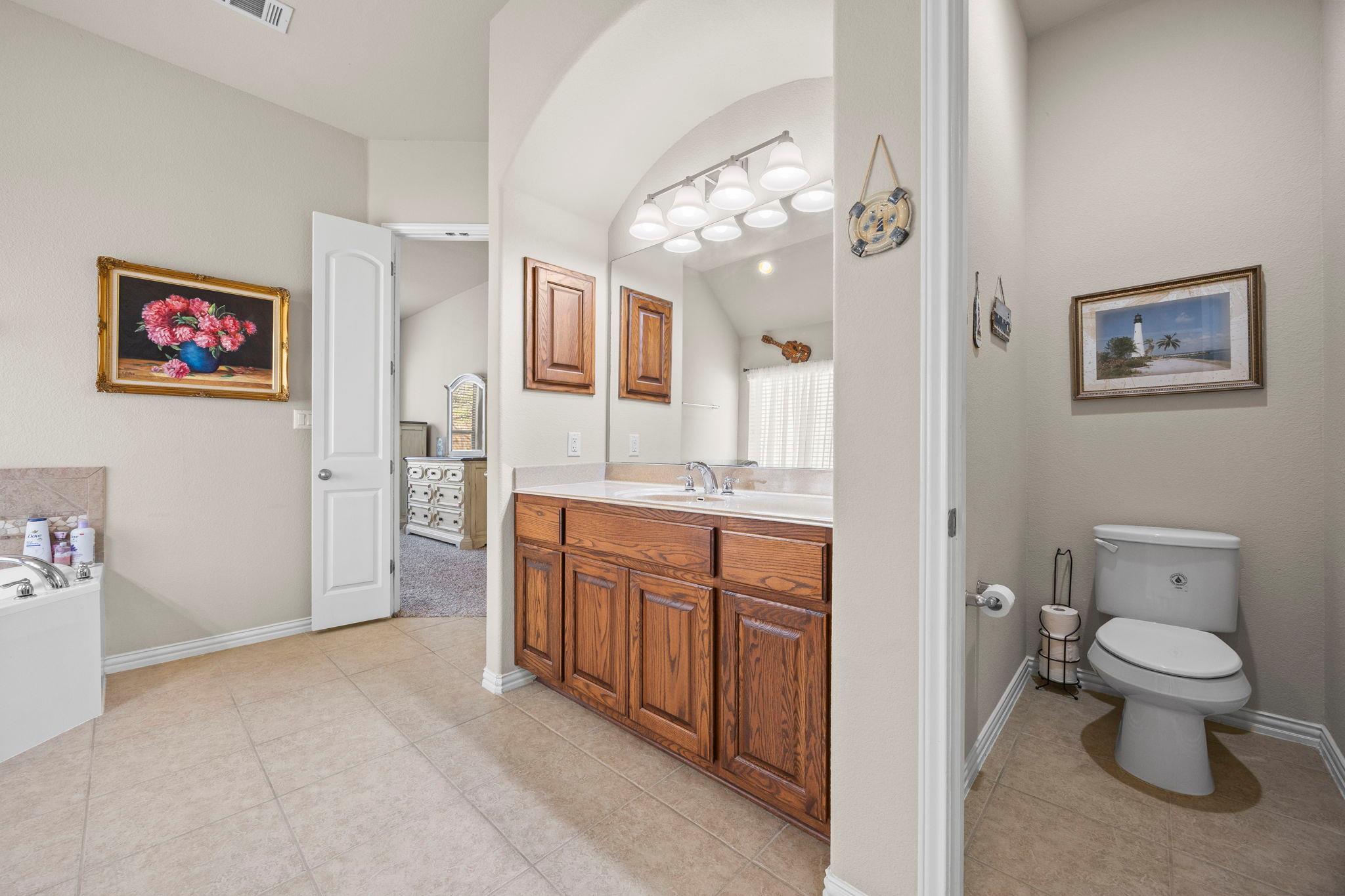 1205 Winding Way Dr, Georgetown, TX 78628