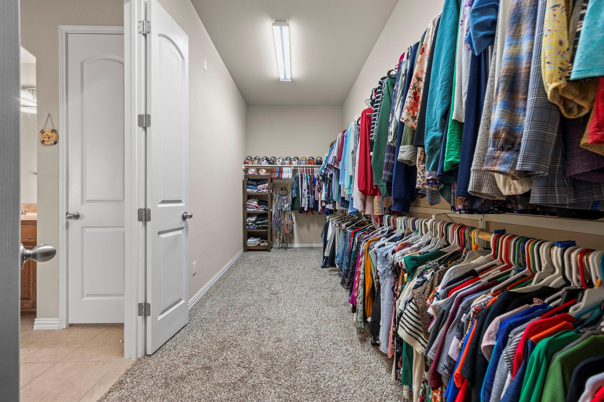 1205 Winding Way Dr, Georgetown, TX 78628