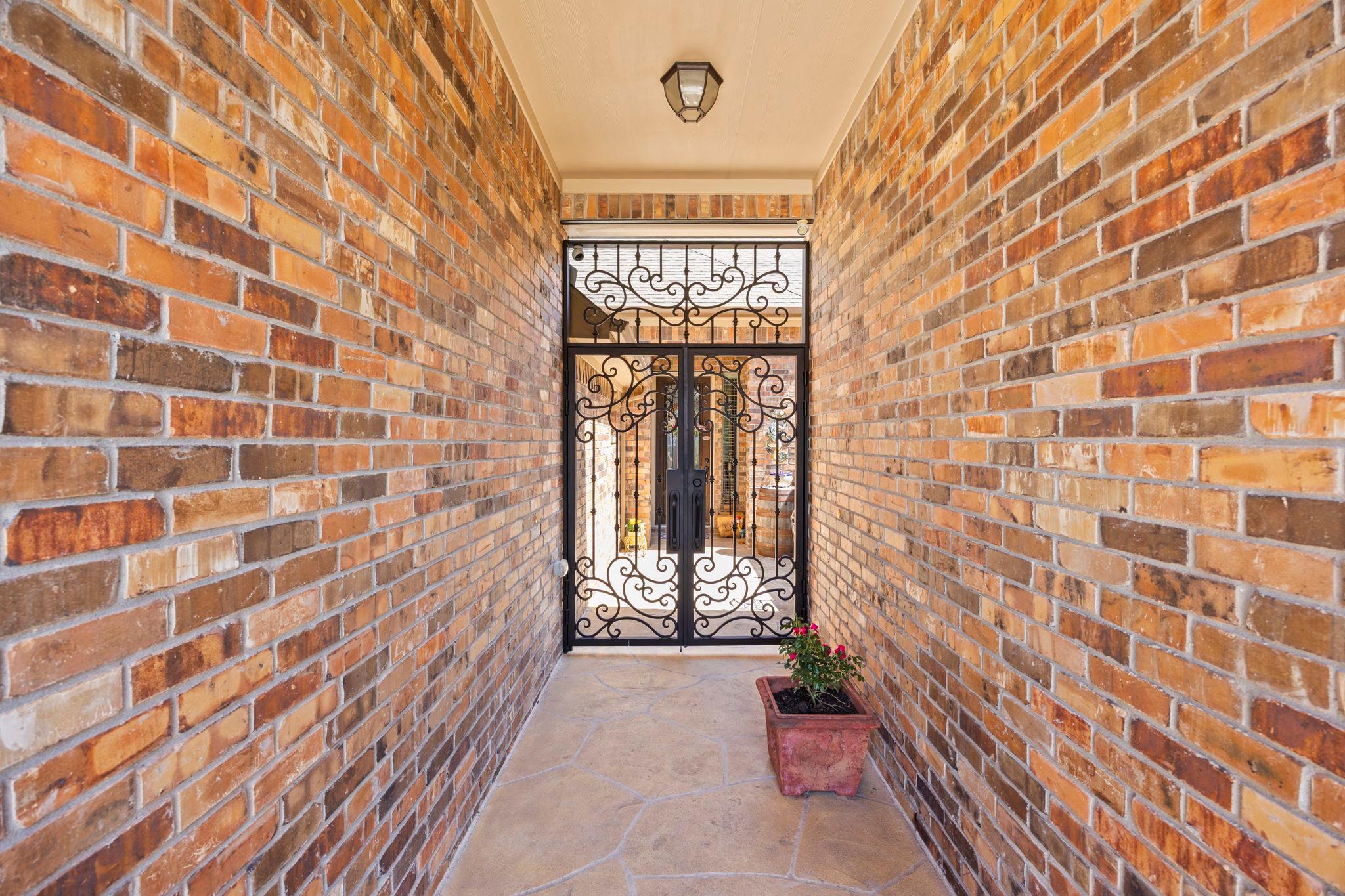 1205 Winding Way Dr, Georgetown, TX 78628