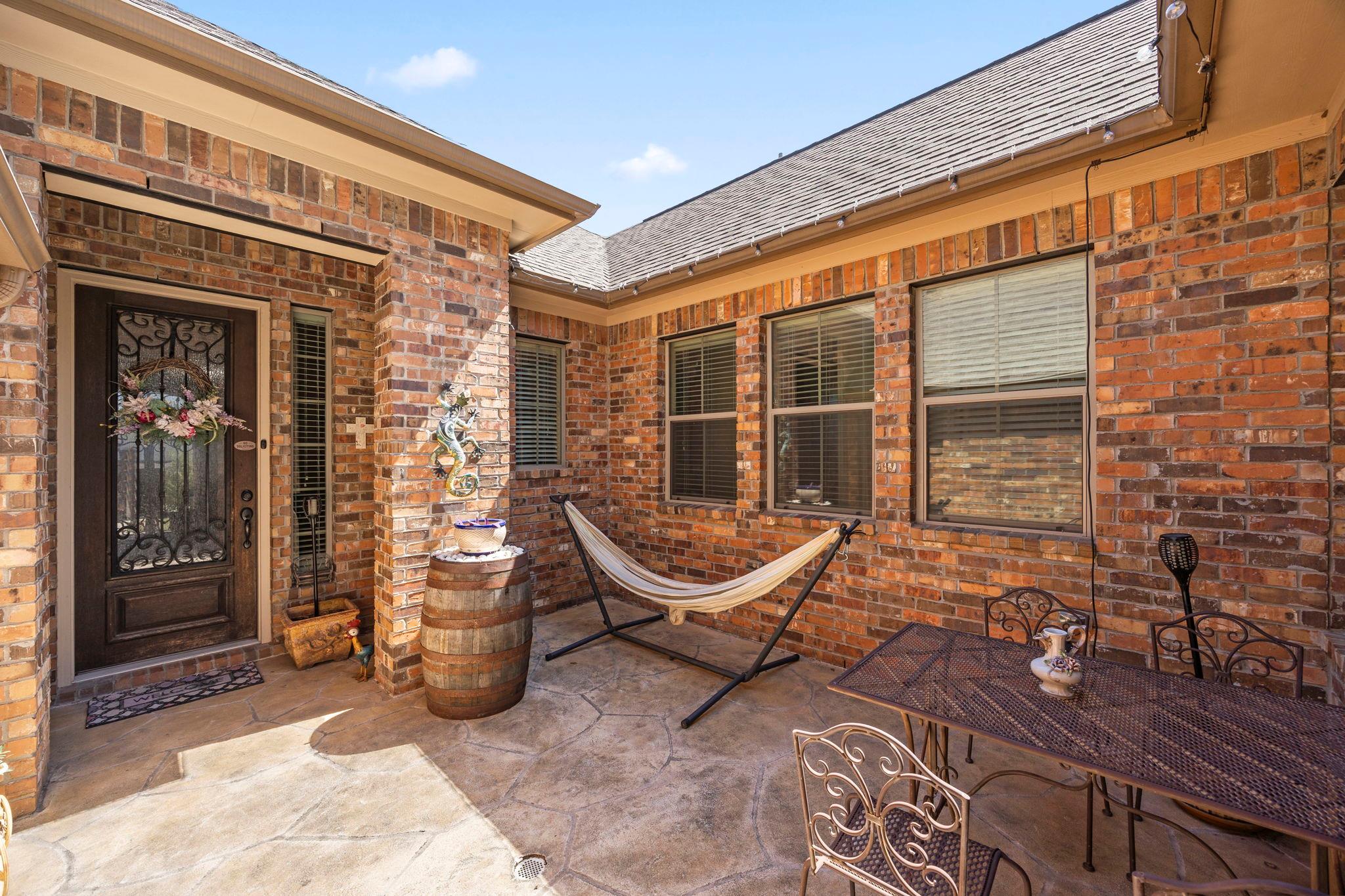 1205 Winding Way Dr, Georgetown, TX 78628