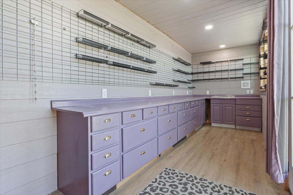 15629 Romberg Rd, Holland, TX 76534