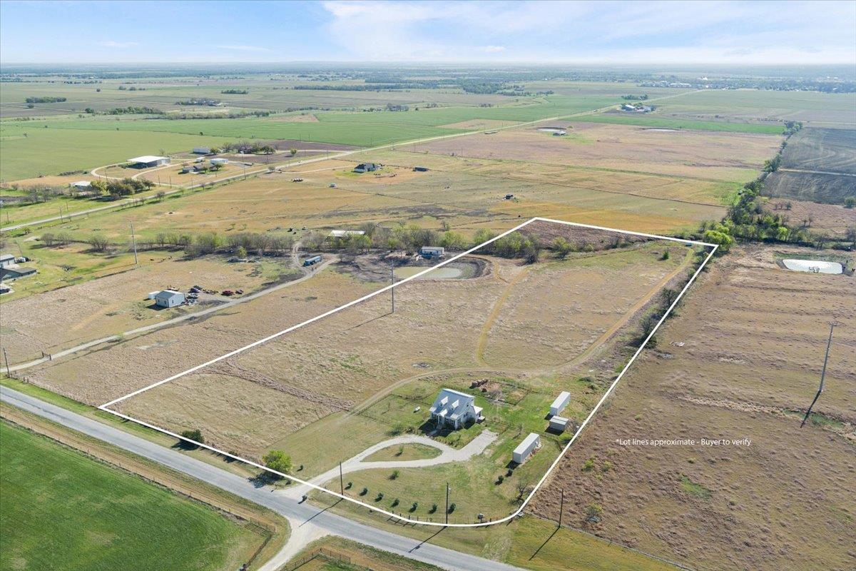 15629 Romberg Rd, Holland, TX 76534