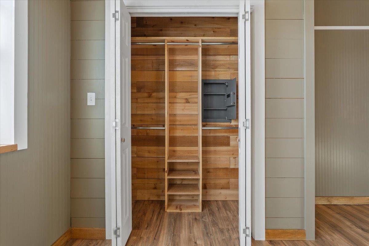 15629 Romberg Rd, Holland, TX 76534