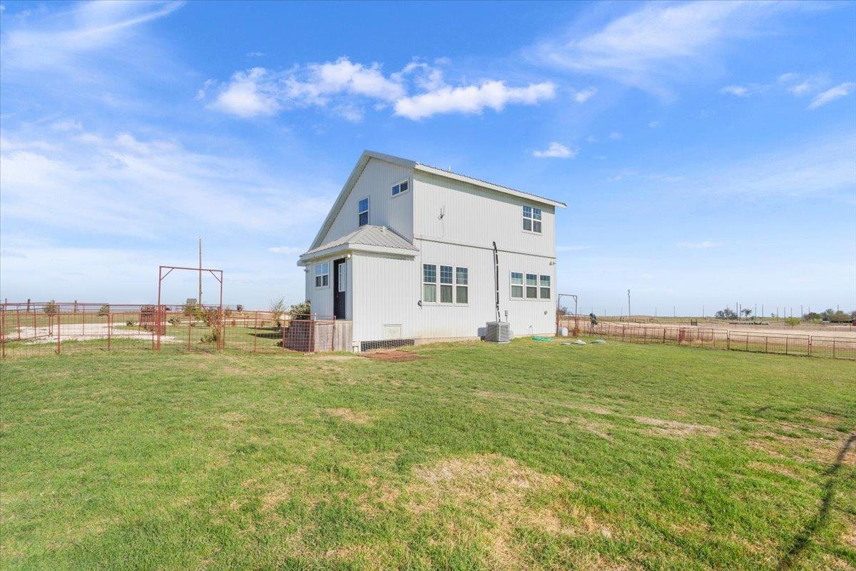 15629 Romberg Rd, Holland, TX 76534